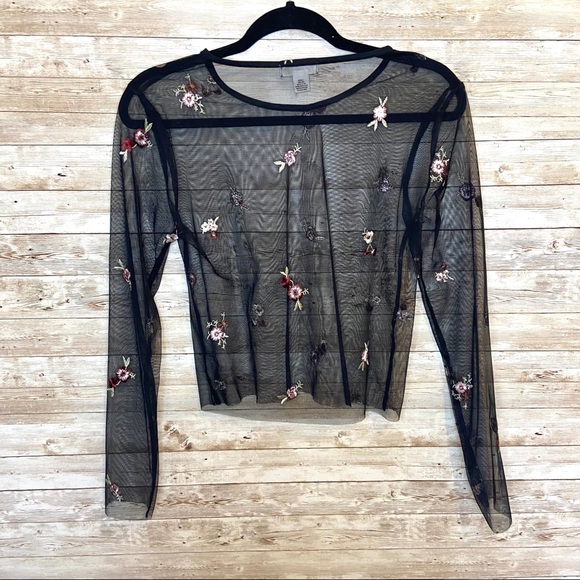Ivy + Main Black Floral Sheer Top - Picture 2 of 4